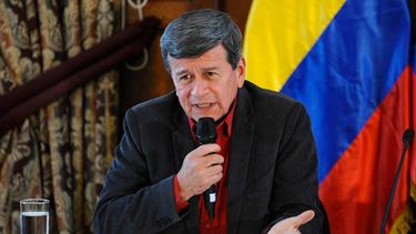 El jefe del ELN, Pablo Beltrán, manifestó que espera mantengan las conversaciones&nbsp; con el Gobierno y que ningún incidente las interrumpan&nbsp;