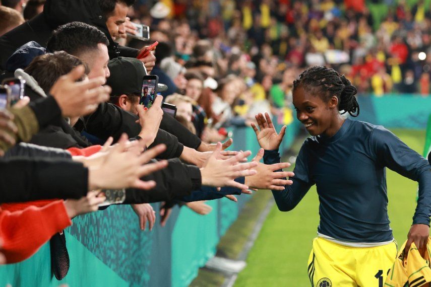 La colombiana Linda Caicedo celebra la victoria 1-0 ante Jamaica para avanzar a los cuartos de final del Mundial femenino, el martes 8 de agosto de 2023, en Melbourne, Australia.&nbsp;