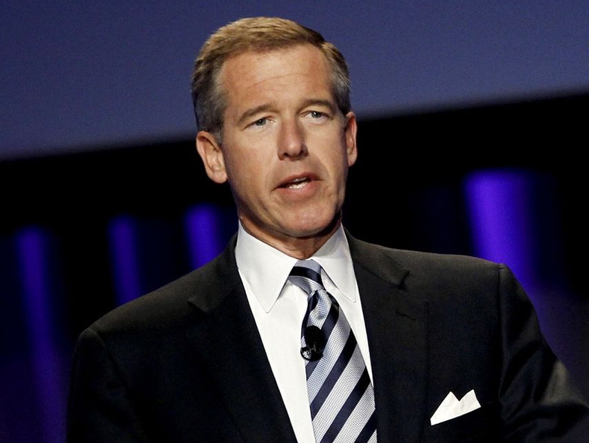 Brian Williams habla con la prensa. (AP). 