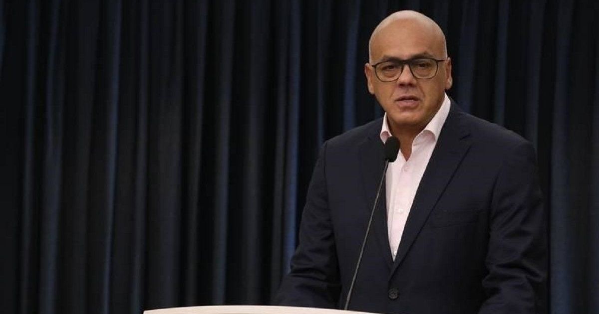 Afirman que Jorge Rodríguez “nunca estuvo en China”, no hubo “cálida bienvenida” de Jinping