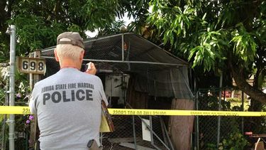 Los agentes de SWAT intentaron infructuosamente de negociar su salida de la casa.