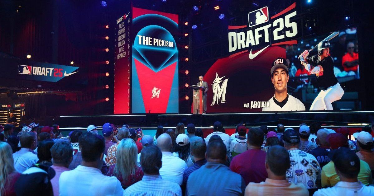 Marlins llegan a un millonario acuerdo con su primera selección del draft