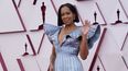 Regina King llega a los Oscar el domingo 25 de abril de 2021 en Union Station en Los Angeles.&nbsp;