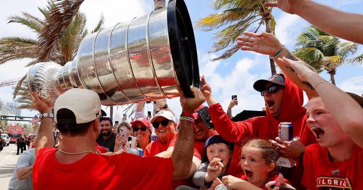 Florida Panthers celebran su segundo título de la Copa Stanley con locura