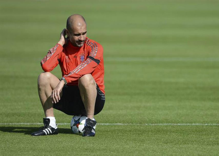 Guardiola asegura no tener ofertas de otros clubes. (EFE)
