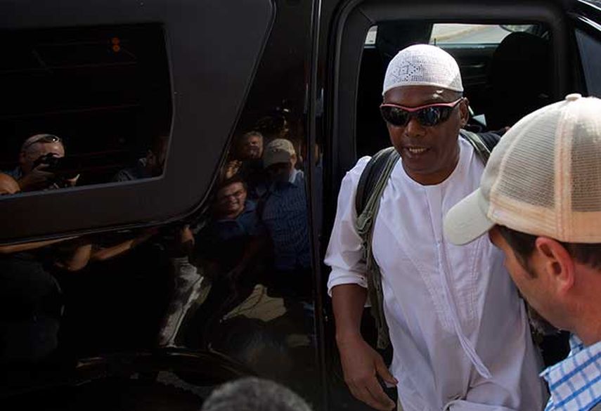 William Potts arribó a Miami y está bajo custodia del FBI. (AP)