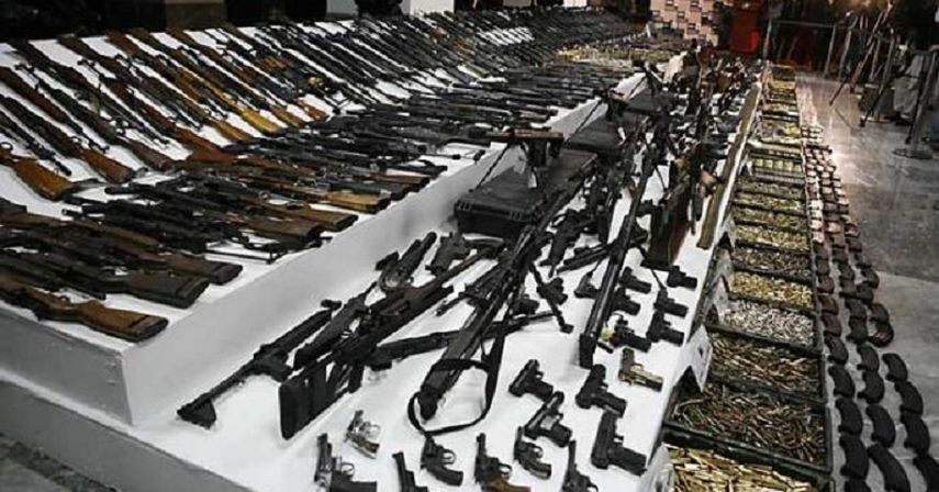 El ministro de Economía destacó especialmente que el volumen de los permisos de venta de armas pequeñas, las que más muertes producen, se ha reducido en un 30 % (ARCHIVO/EFE)
