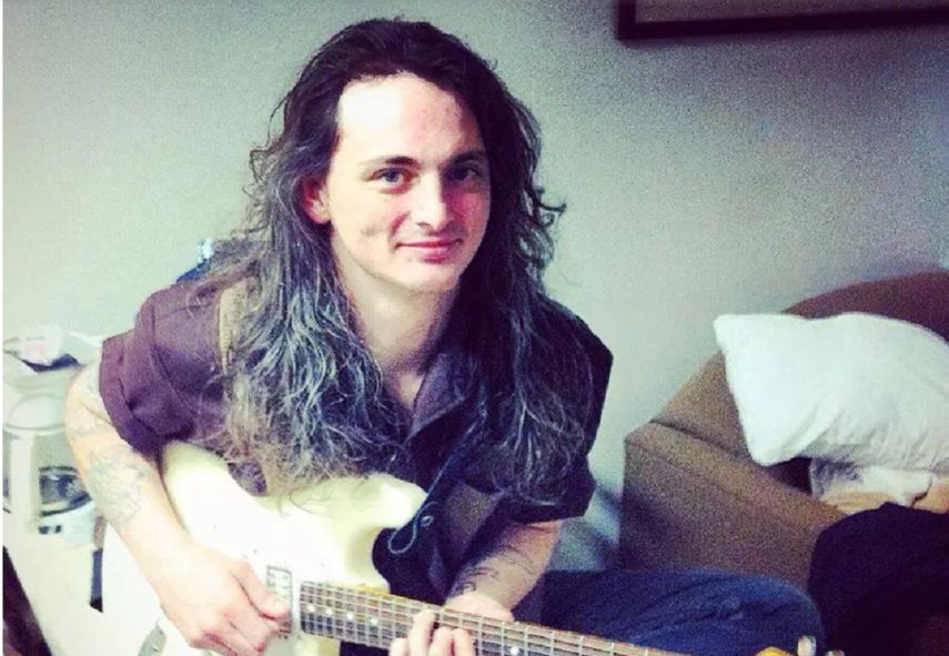 El joven músico de Memphis tenía una orden de alejamiento por violencia doméstica.