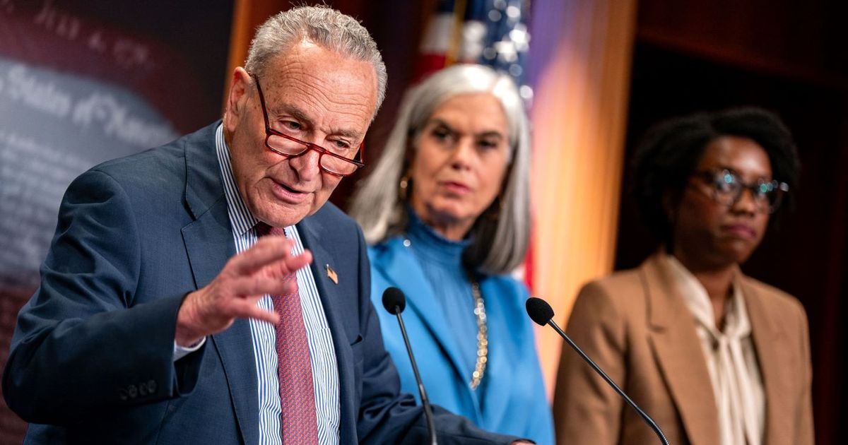 Republicanos buscan un acuerdo y demócratas siguen en su posición intransigente