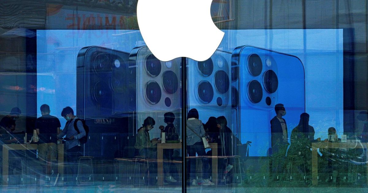 Apple podría pagar 25% de aranceles si no fabrica sus iPhones en EEUU