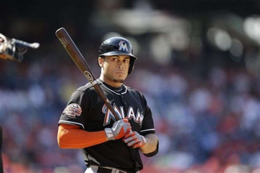 Stanton aun presenta algunas molestias en su mano. (ARCHIVO)