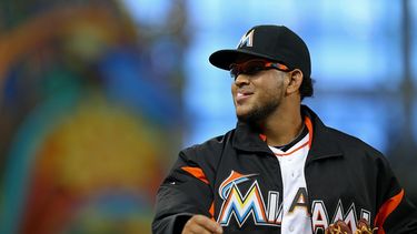 La lesión de Álvarez preocupa a la directiva de los Marlins. (ARCHIVO)