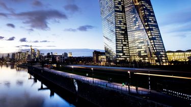 Esta foto del martes 11 de diciembre del 2018 muestra el edificio del Banco Central Europeo al pie del río Main en Fráncfort, Alemania. (AP Foto/)