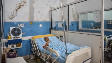 El promedio general de desabastecimiento de insumos y medicamentos b&aacute;sicos en las emergencias fue de un 49 por ciento, seg&uacute;n la ENH. Morfina, antihipertensivos y medicamentos para el asma registraron los niveles m&aacute;s altos de desabastecimiento.