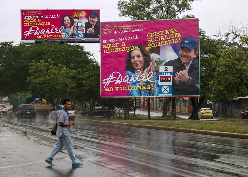 Vista de una valla de propaganda política en las calles de Managua este 3 de noviembre de 2016, durante el inicio del silencio electoral previo a los comicios del próximo domingo.