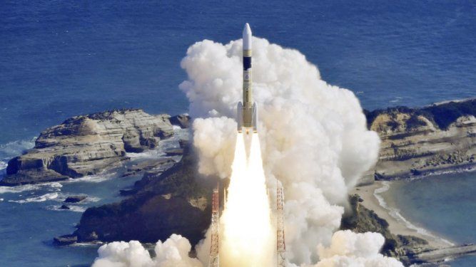 Un cohete H2A despega de la plataforma de lanzamiento del Centro Espacial Tanegashima, en Kagoshima, en el sur de Japón, el 12 de enero de 2024.&nbsp;