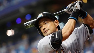 Suzuki se fue de 5-2 como titular y primer bate de los Marlins. (ARCHIVO)