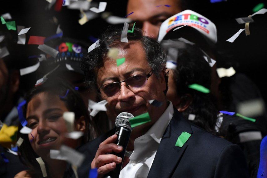 El presidente colombiano Gustavo Petro da un discurso en el Movistar Arena de Bogotá, el 19 de junio de 2022, después de ganar la segunda vuelta presidencial el 19 de junio de 2022.