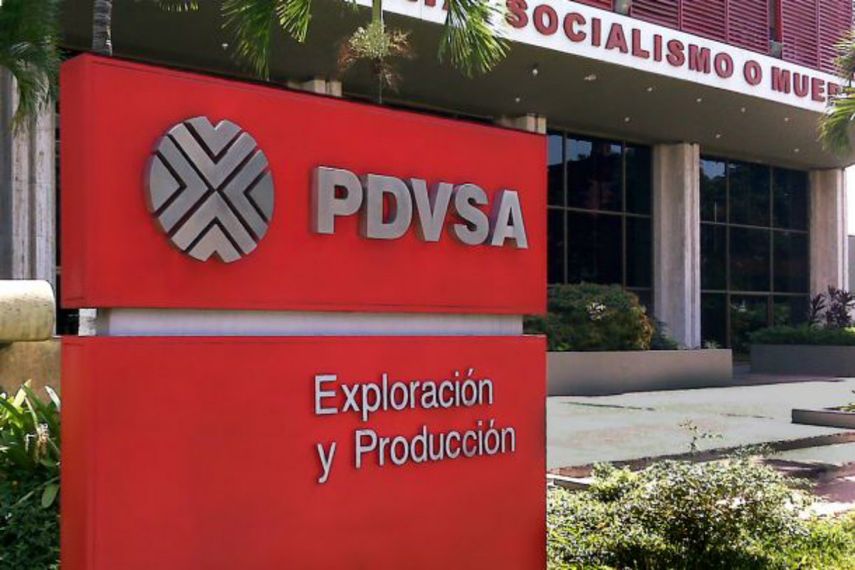 PDVSA explica que iniciaron un protocolo industrial para el saneamiento socioambiental de la zona en la que se produjo la fuga de crudo