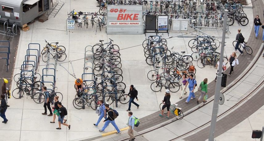 La buena sensación que da a los ciclistas&nbsp;la ciudad estadounidense de Portland, en Oregón, se puede experimentar participando en una excursión guiada.&nbsp;