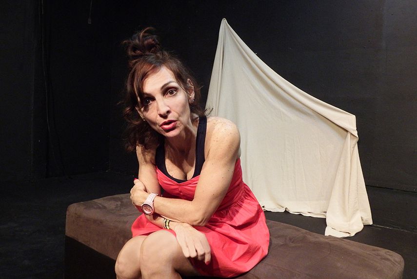 Tamara Melián interpreta El despojamiento. (J.HDEZ.)