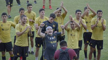 El exastro argentino tuvo un gran recibimiento de parte de jugadores y aficionados en Sinaloa.
