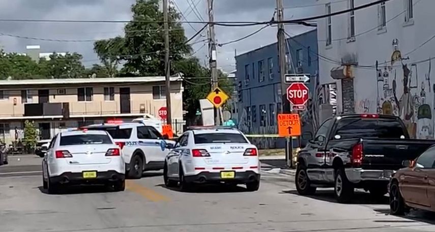 Unidades de la Policía y del Cuerpo de Bomberos respondieron a una alerta en el área de Northwest 17th Street y First Place, alrededor de las 6 am.