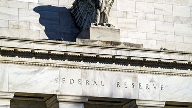 La fachada del edificio sede de la Reserva Federal de Estados Unidos.