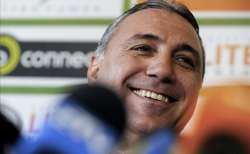 Hristo Stoichkov dice que la filosofía dentro del vestuario del Barcelona es distinta. (ARCHIVO)