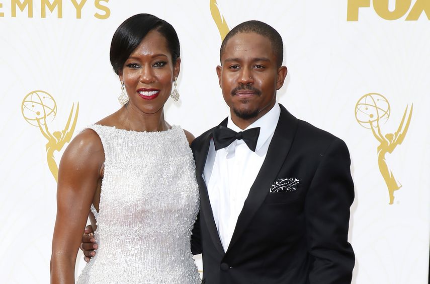 Regina King, a la izquierda, y su hijo Ian Alexander, llegan a la 67ma entrega de los Premios Emmy Primetime en el Teatro Microsoft en Los Ángeles, el domingo 20 de septiembre de 2015&nbsp;