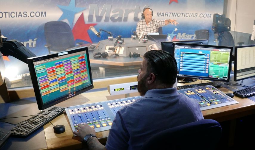 Imagen de archivo de una de las salas de transmisión de Radio Martí.