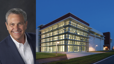 Bella obra de Mario Cartaya del edificio del Broward College Fine Arts.