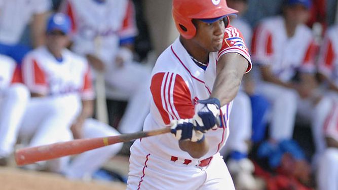 Despaigne fue suspendido de la liga mexicana el jueves, mientras que la federación cubana dice estar atenta a las investigaciones. (ARCHIVO)
