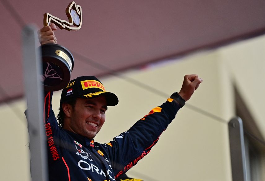 EL mexicano Sergio Checo Pérez celebra el triunfo alcanzado en el GP de Mónaco, siendo su primer lugar de la temporada de Fórmula 1