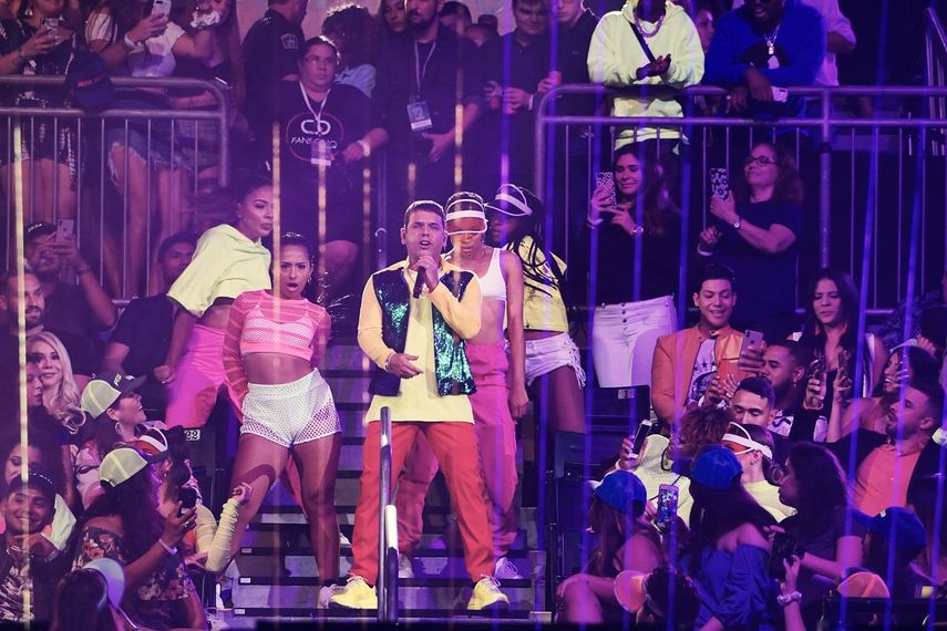 Tito El Bambino act&uacute;a en Premios Juventud 2019.