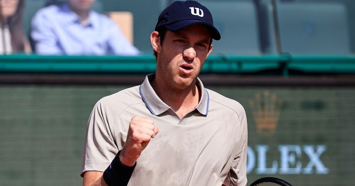 Chileno Jarry avanza de ronda en el Masters 1000 de Roma y se cita con otro latino