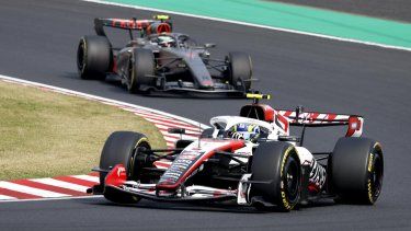 El piloto británico Oliver Bearman, piloto de Haas, está en acción durante el Gran Premio de Japón de Fórmula 1 en el circuito de carreras Suzuka International Racing Course en Suzuka, Japón, el 29 de marzo de 2026. (Fórmula Uno, Japón, Reino Unido)&nbsp;