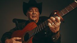El guitarrista y cantante cubano Eliades Ochoa.
