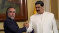 El dictador de Venezuela, Nicolás Maduro, se reúne con el nuevo embajador de Colombia, Armando Benedetti, en el Palacio de Miraflores en Caracas, Venezuela.