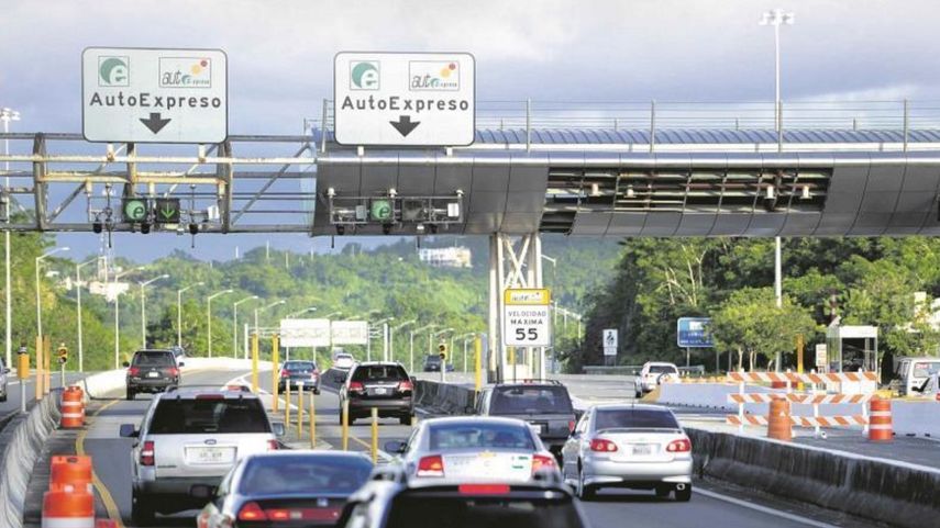 Vista de una de las carreteras de Puerto Rico con el sistema de pago de peaje AutoExpreso.