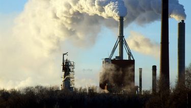 Existen distintos estándares en las emisiones de contaminantes de las plantas térmicas.