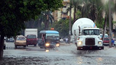 Hasta 20 provincias del país isleño se mantienen en alerta de inundaciones, dos de ellas, Duarte y María Trinidad Sánchez (norte), en alerta roja (máxima).