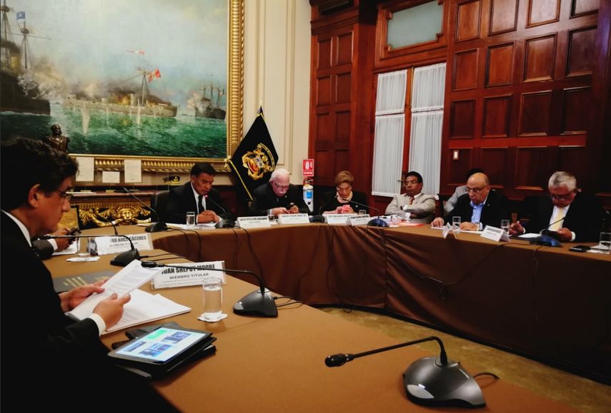 Comisión de Defensa Nacional del Congreso peruano durante el debate que autorizó el ingreso de personal militar de Estados Unidos, del 1 al 18 de abril.