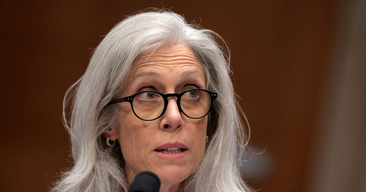 Casa Blanca despide a jefa de agencia de salud que se negó a renunciar