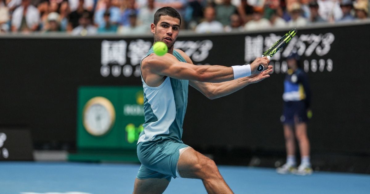 Alcaraz se lleva un susto ante Cerúndolo, pero pasa a octavos en Montecarlo