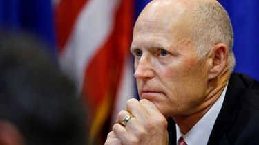 El gobernador Rick Scott.