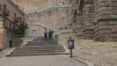 Fallece un hombre en Segovia tras precipitarse desde el mirador del Acueducto.