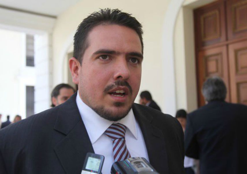 Stalin González informó que su homologo parlamentario, Julio Borges, tomará &nbsp;el próximo 5 de enero de 2017 el puesto de presidente de la Asamblea Nacional.