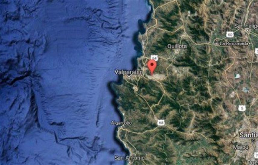 Según la Oficina Nacional de Emergencia (Onemi), el temblor se percibió con intensidad V, de la escala internacional de Mercalli, en el puerto de Valparaíso.