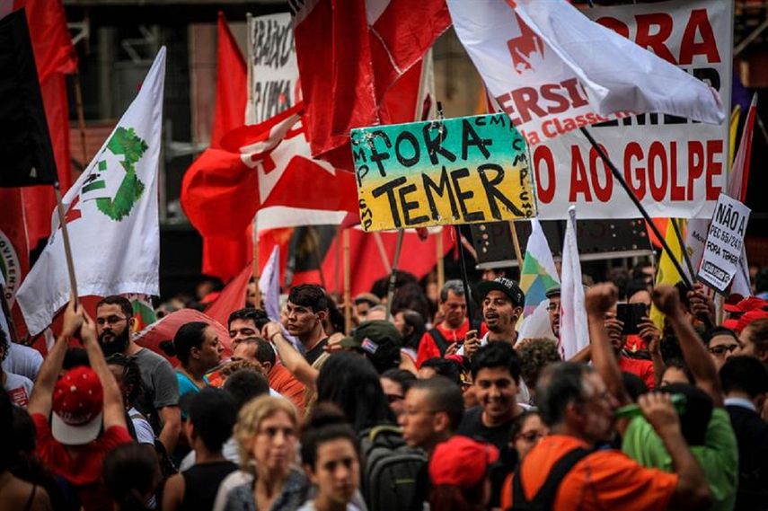 Cientos de manifestantes protestaron en Brasil.